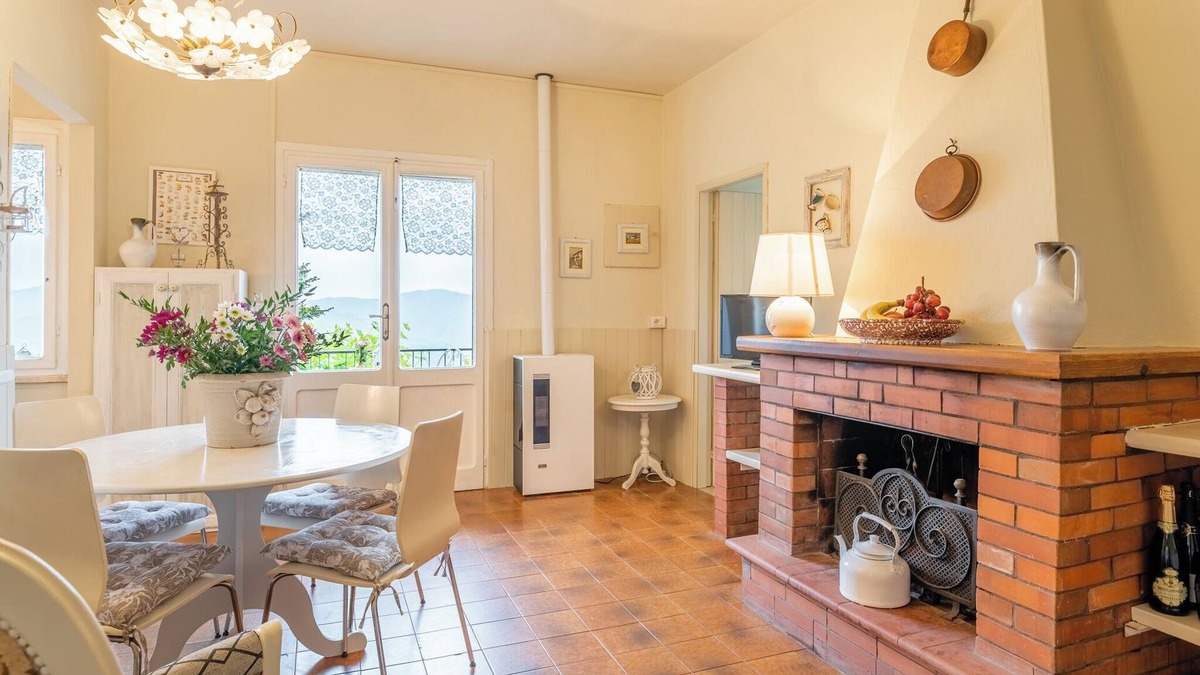 Bagni di Lucca Apartment | Apartment Acero Montano with Mountain View, Terrace & Wi-Fi