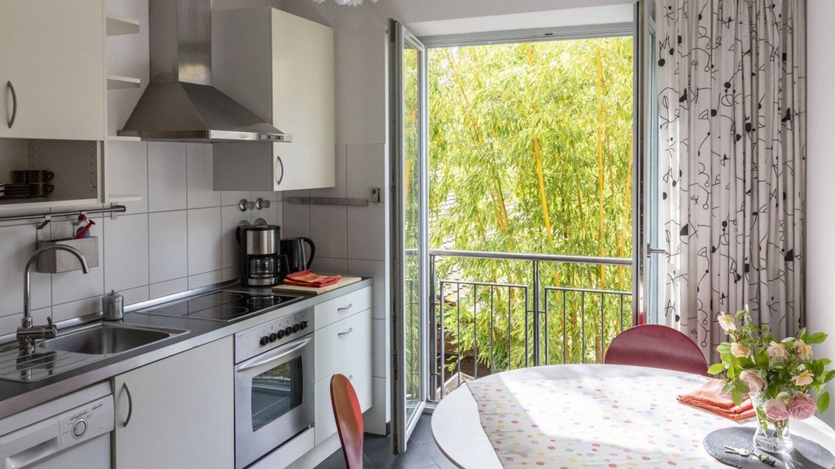 Stuhlinger Apartment | Apartment agate, 40sqm, balcony, 1 living /bedroom, max 3 people