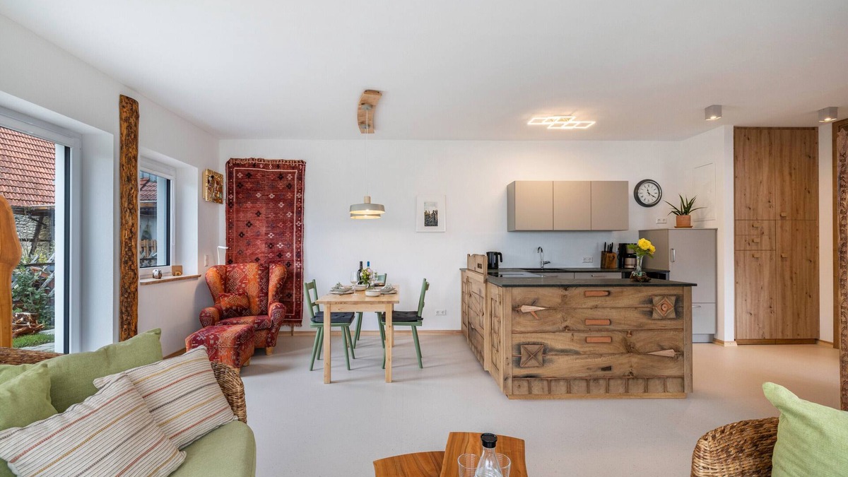 Genkingen Apartment | Apartment 'Alb-Sonne' with Private Terrace, Shared Garden and Wi-Fi