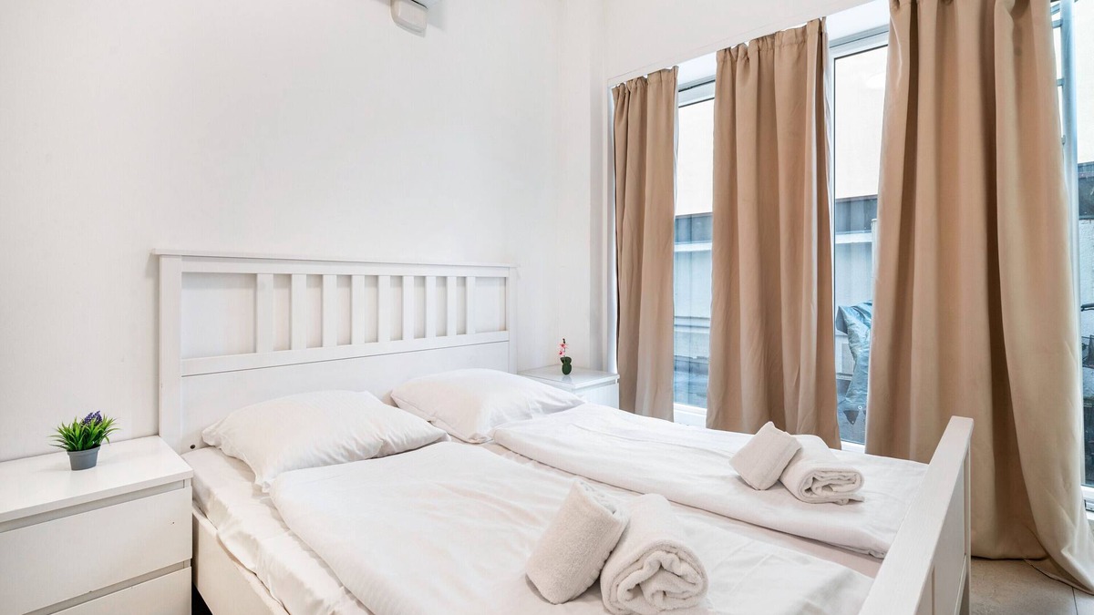 Ludwigsvorstadt Apartment | Apartment 'Aldars 9' with Private Terrace, Wi-Fi and Air Conditioning