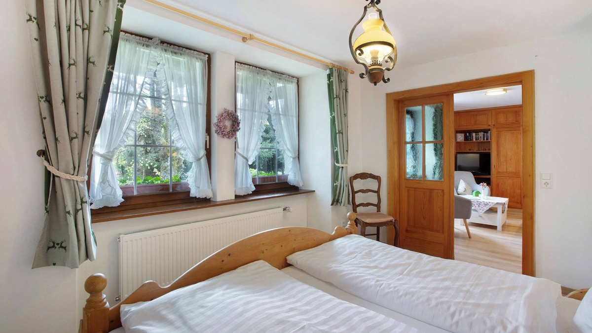 Blasiwald Apartment | Apartment 'Alexandernest' with Private Terrace, Private Garden and Wi-Fi