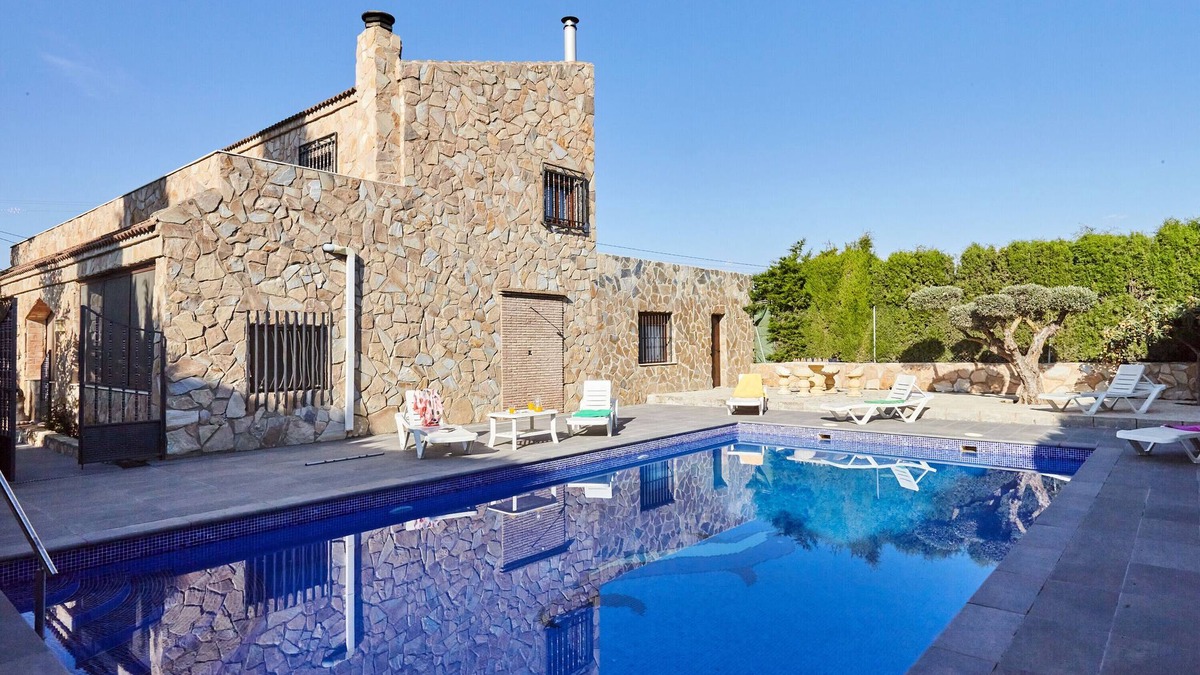 Pozo Alcon Apartment | Apartment 'Alojamiento Rural Soler' with Private Pool, Private Garden and Wi-Fi