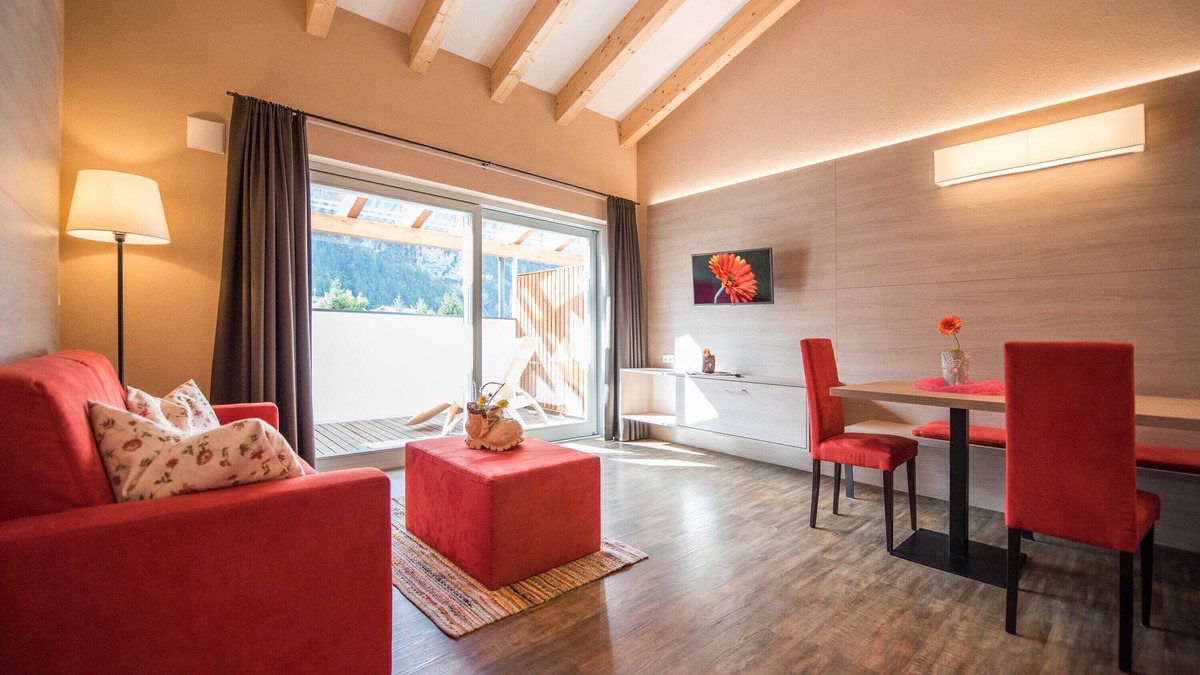 Riva di Tures Apartment | Apartment "Alpenblick Nr 9" with Shared Garden & Wi-Fi