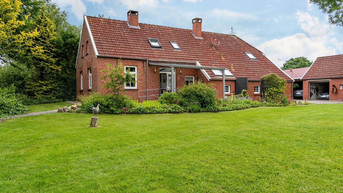 Ihlow Apartment | Apartment 'Am Sandwater' with Lake View, Private Terrace and Wi-Fi