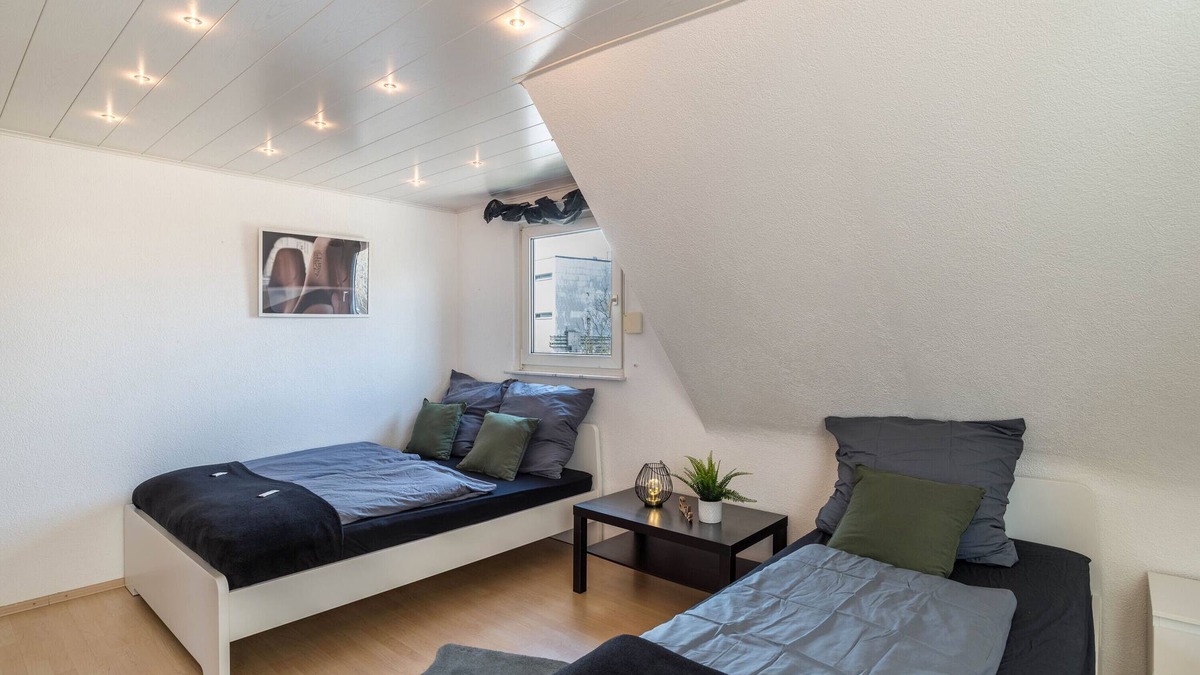 Sindelfingen Apartment | Apartment 'Am Hirnach' with Shared Terrace, Shared Garden and Wi-Fi