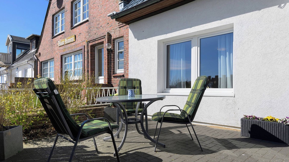 Norderhafen Apartment | Apartment 'Am Nordseedeich' with Private Terrace and Wi-Fi