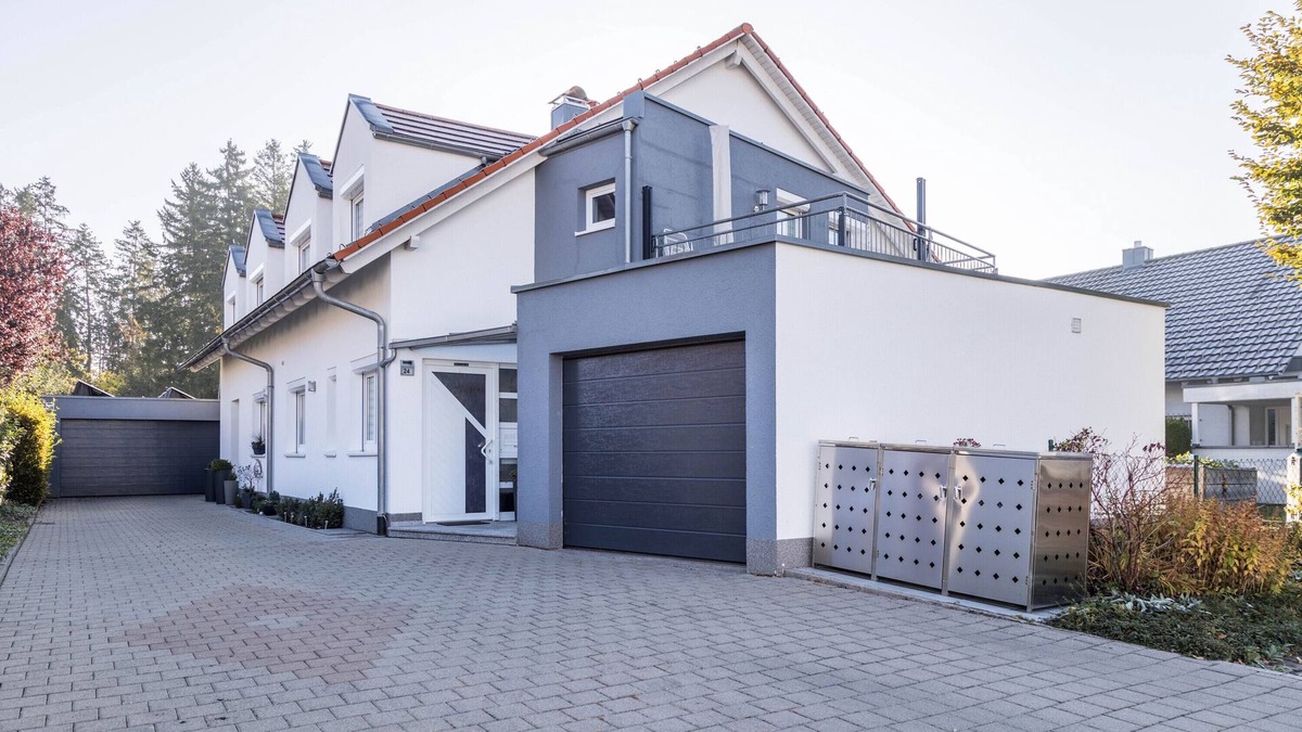 Bad Duerrheim Apartment | Apartment 'Am Salinensee' with Balcony and Wi-Fi