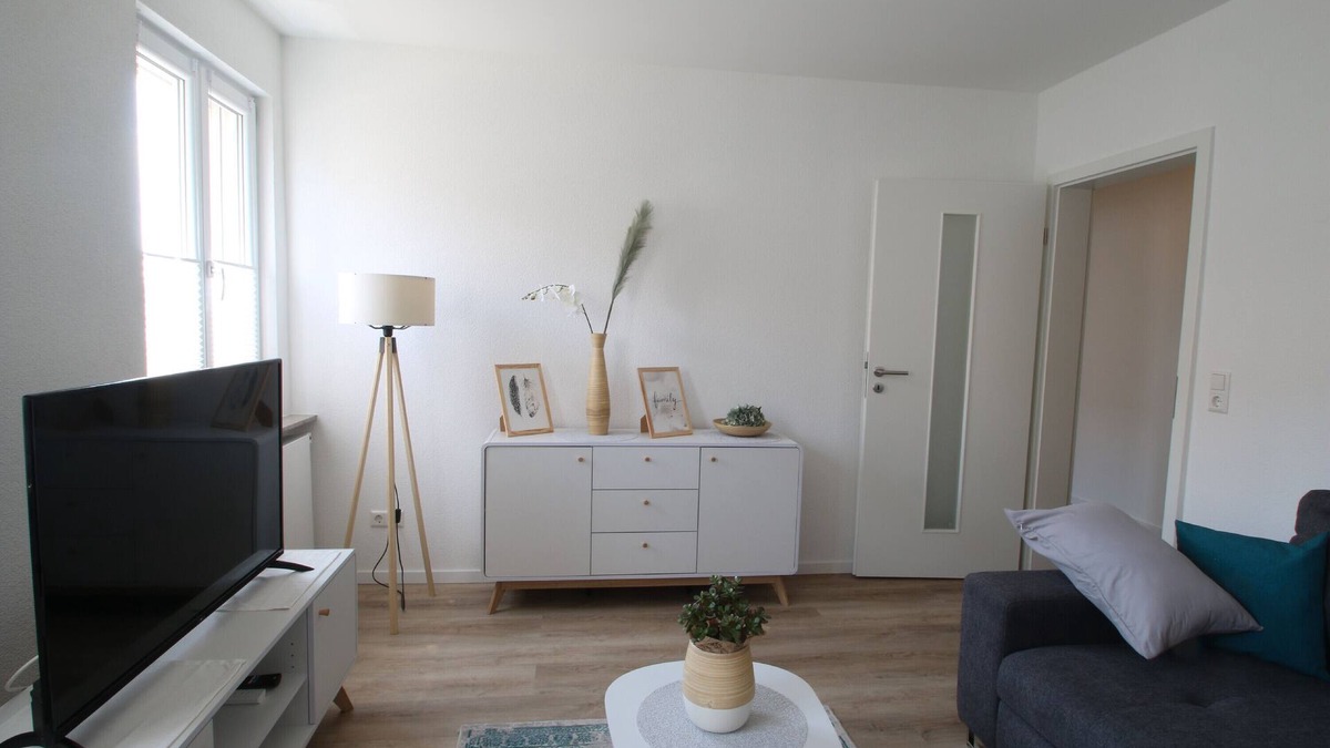 Stockach Apartment | Apartment 'Am Stadtwall' with Balcony and Wi-Fi