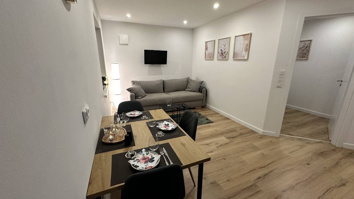 Wardenburg Apartment | Apartment "Am Tillysee in Wardenburg" with Private Terrace & Wi-Fi