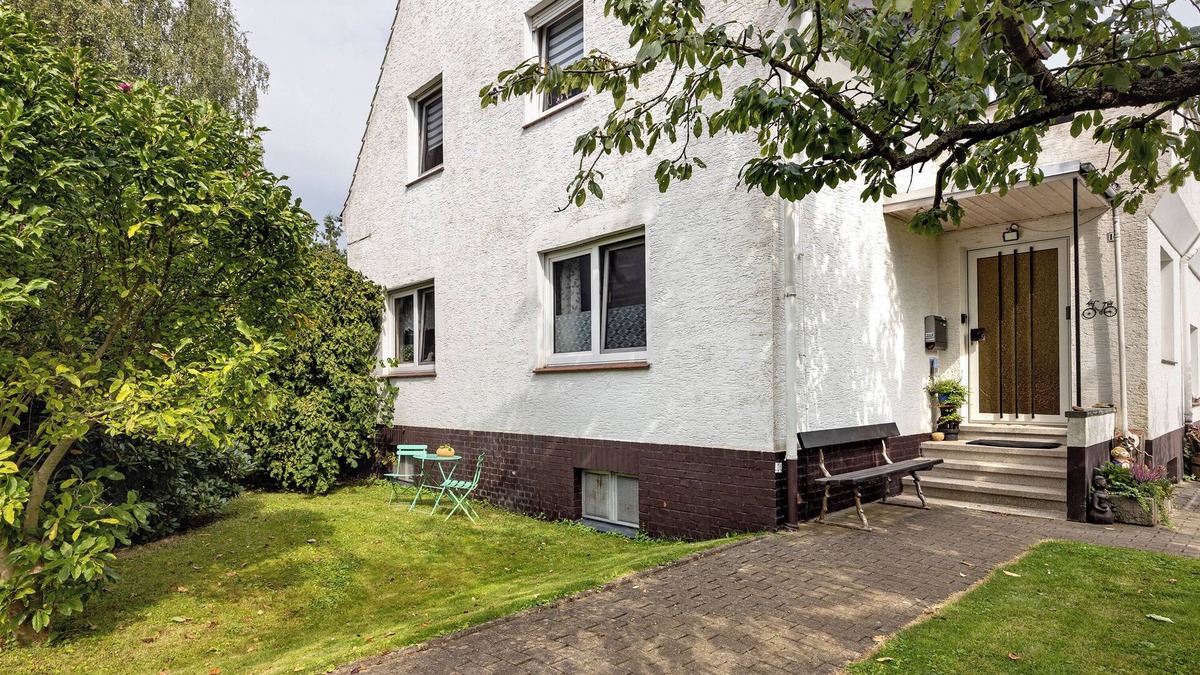 Porta Westfalica Apartment | Apartment 'Am Weserradweg' with Shared Terrace, Private Garden and Wi-Fi