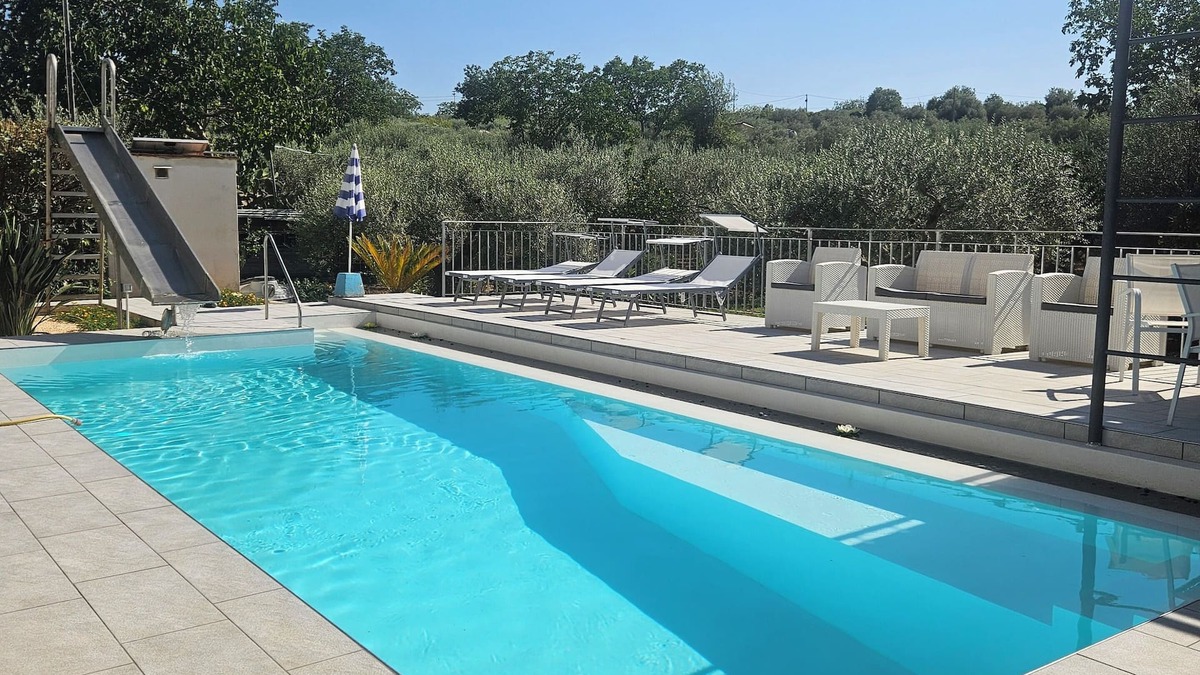 Cassaro House | Apartment among olive trees in quiet area with private pool