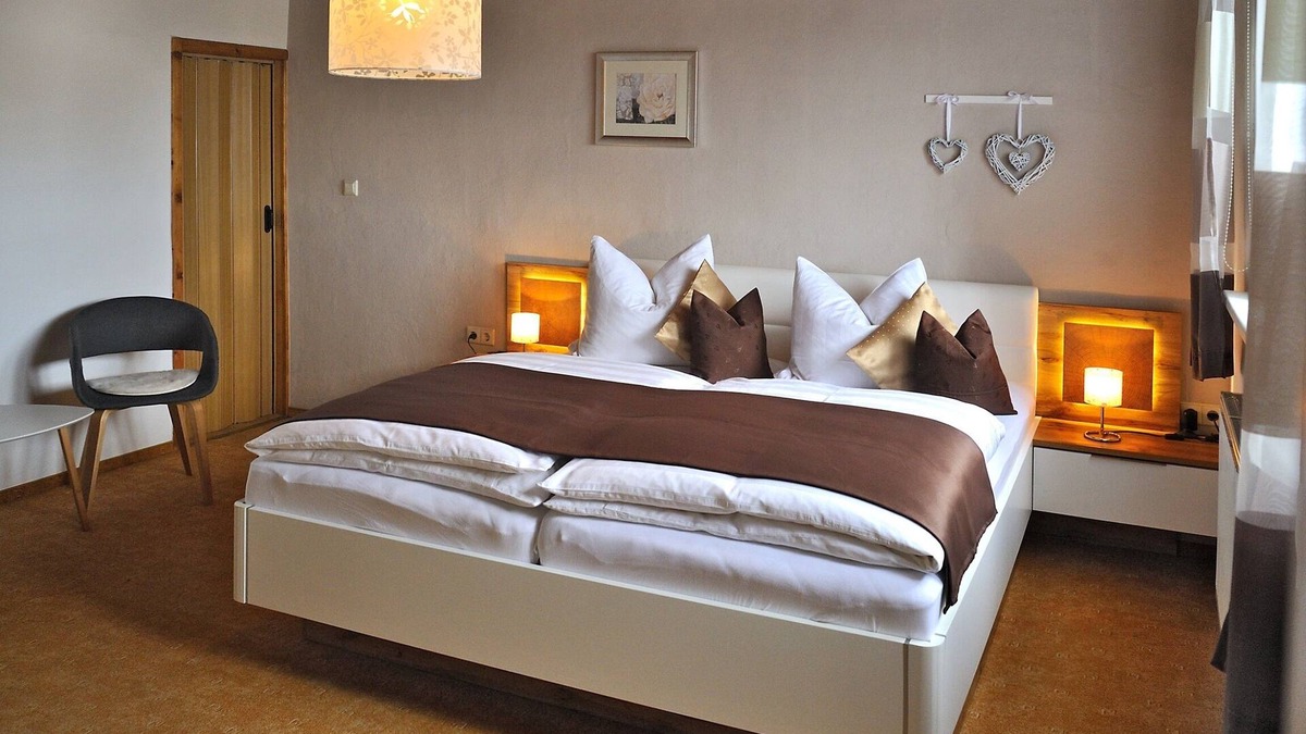 Masserberg Apartment | Apartment "An den Kurwiesen" with a wonderful view of the mountains and valleys