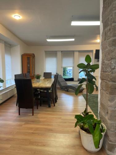 Oberdorla Apartment | Apartment an der Stadtmauer Sankt Wendel