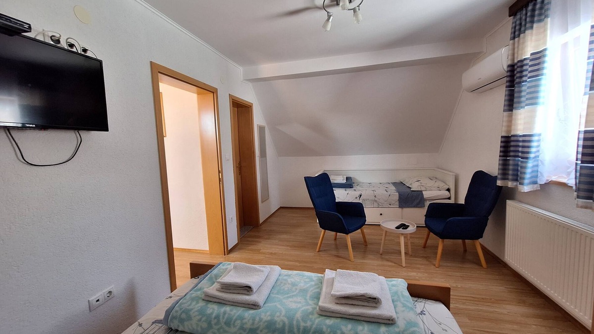 Poljanak Apartment | Apartment and Rooms Matej & Mateja (114431-A1) - Plitvicka Jezera