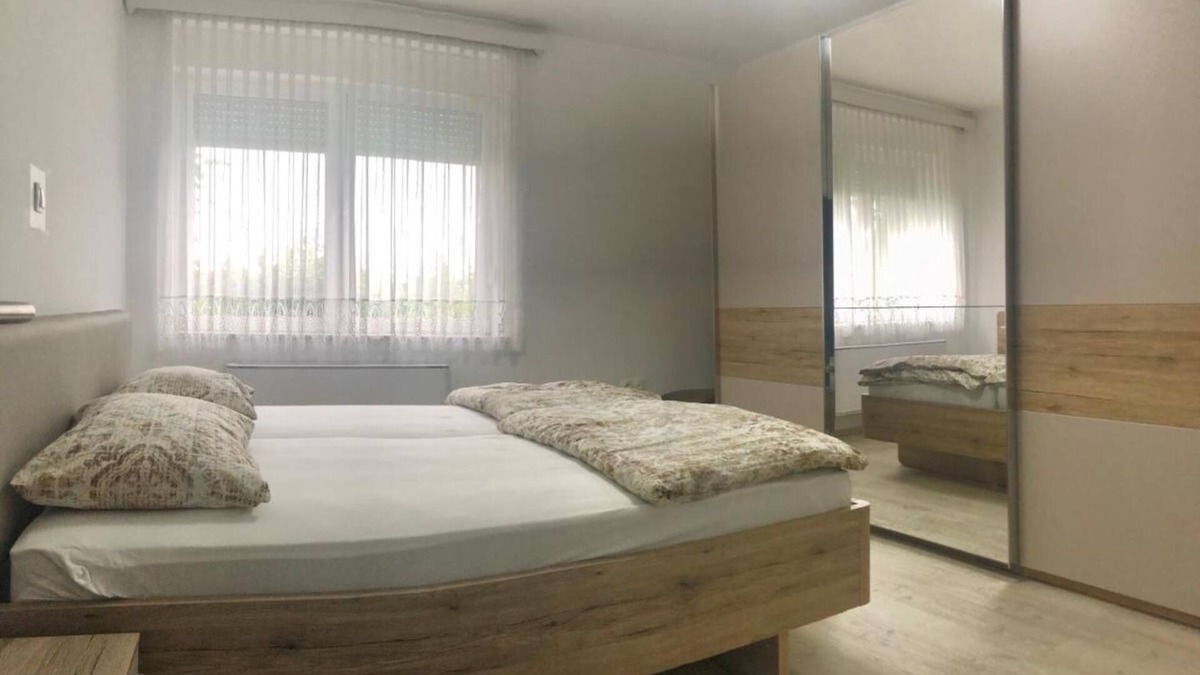 Ptuj Apartment | Apartment Andrej 2 BR w/Parking, Balcony, 100m2
