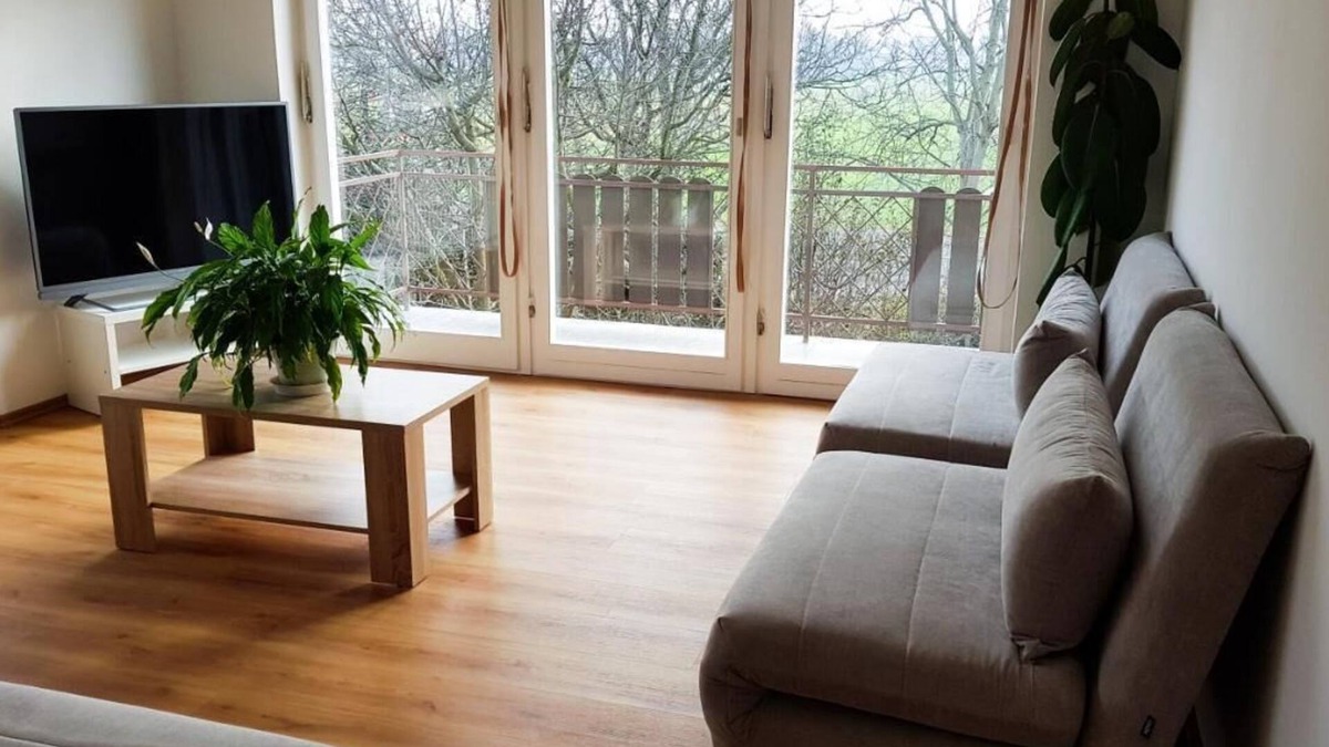 Spodnja Hajdina Apartment | Apartment Andrej Gubčeva 2BR w/Parking, Balcony