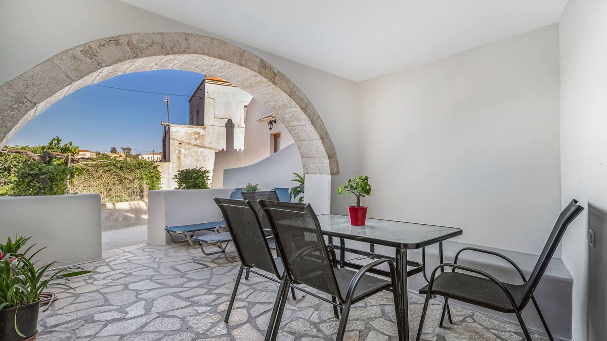 Kithira Apartment | Apartment 'Angel’s 1' with Shared Terrace, Wi-Fi and Air Conditioning
