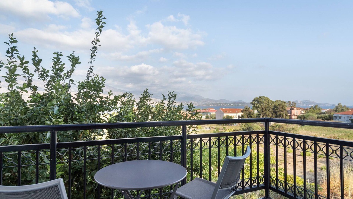 Lixouri Apartment | Apartment 'Anna's House 1 In Lixouri' with Sea View, Wi-Fi and Air Conditioning