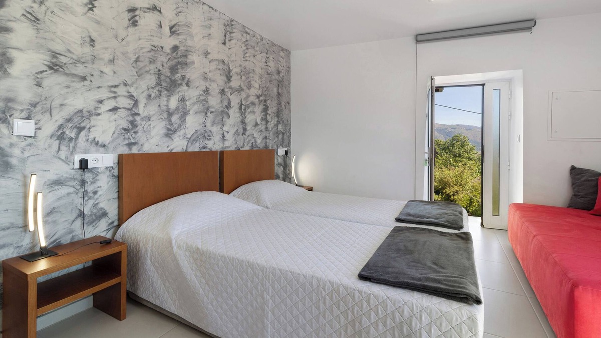 Bico Apartment | Apartment 'Apartamento' with Mountain View, Shared Pool and Wi-Fi