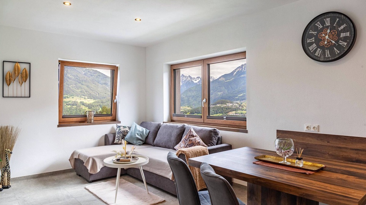 Imst Apartment | Apartment 'Apart Elias' with Mountain View, Shared Terrace and Wi-Fi