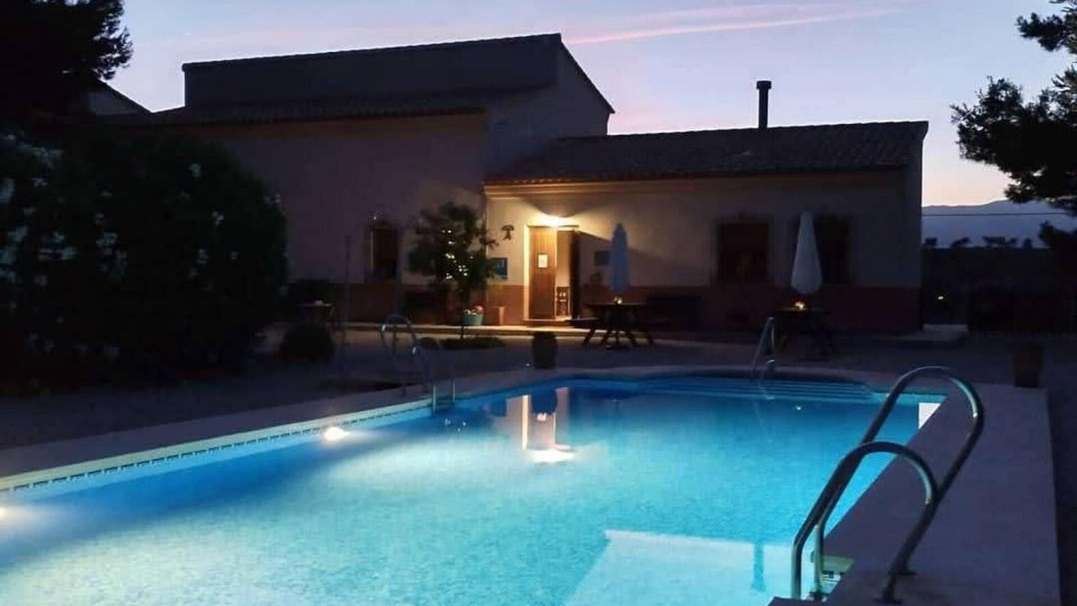 Velez Rubio Apartment | Apartment 'Apartamento Pino' with Mountain View, Wi-Fi and Air Conditioning