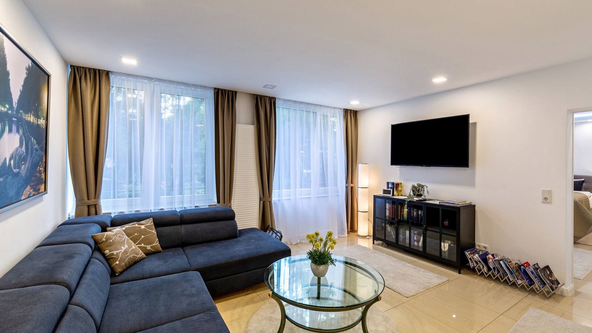 Golzheim Apartment | Apartment "Apartamento Dusseldorf" with Balcony and Wi-Fi