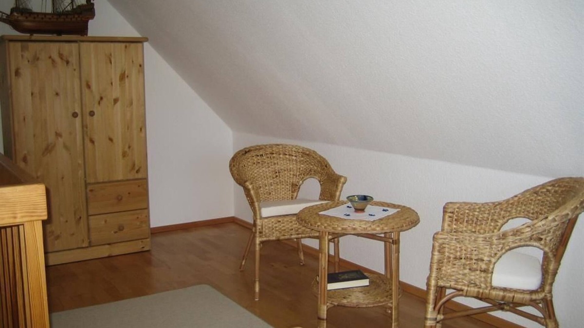 Heikendorf Apartment | Apartment/apartment no. 2 right, shower, WC - Ferienwohnung Matthiesen