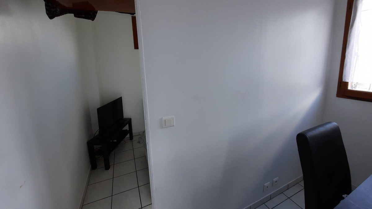 Maubeuge Apartment | Apartment-Apartment-Ensuite with Bath