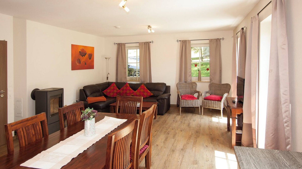 Gellinghausen Apartment | Apartment Apfelhof, 75 sqm, 2 bedrooms, terrace, max. 5 persons