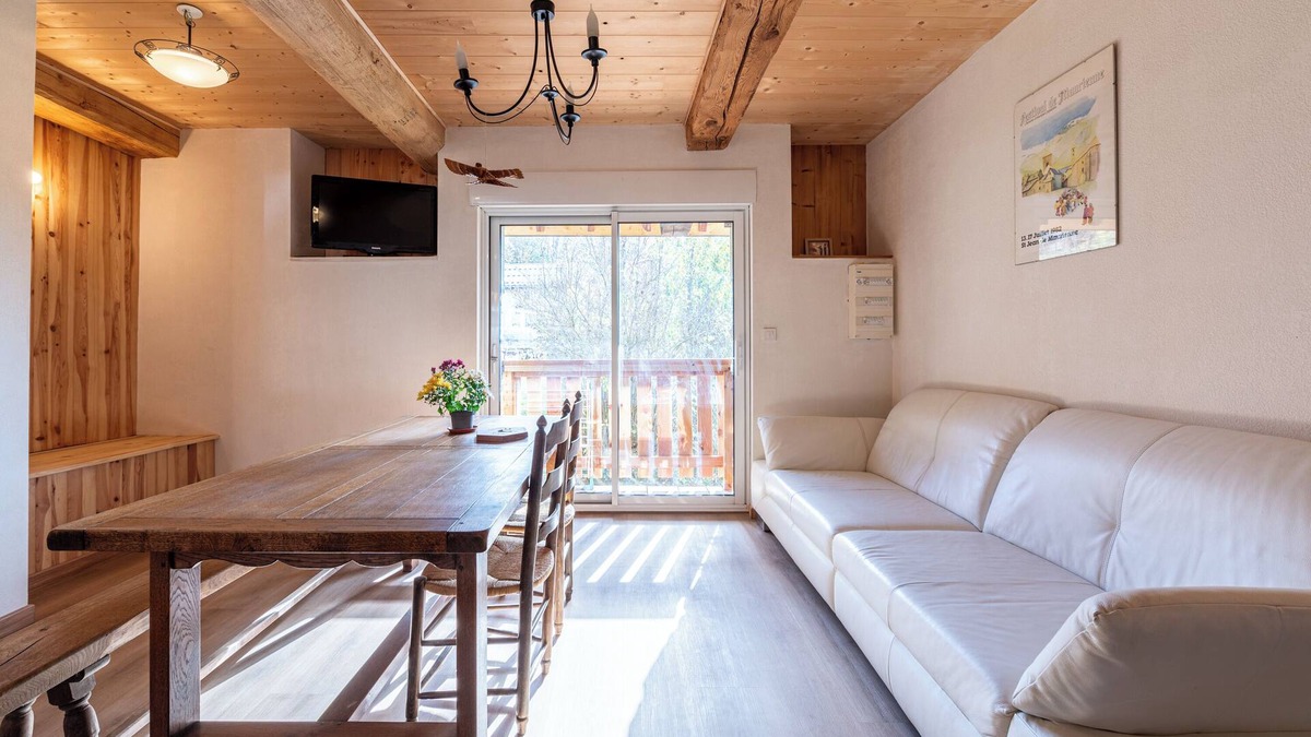 Albiez-le-Jeune Apartment | Apartment 'Appartement 4pers' with Mountain View