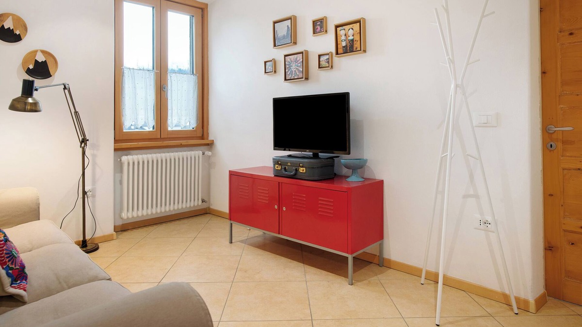 Baselga di Pine Apartment | Apartment 'Appartamento Pieve' with Mountain View and Balcony