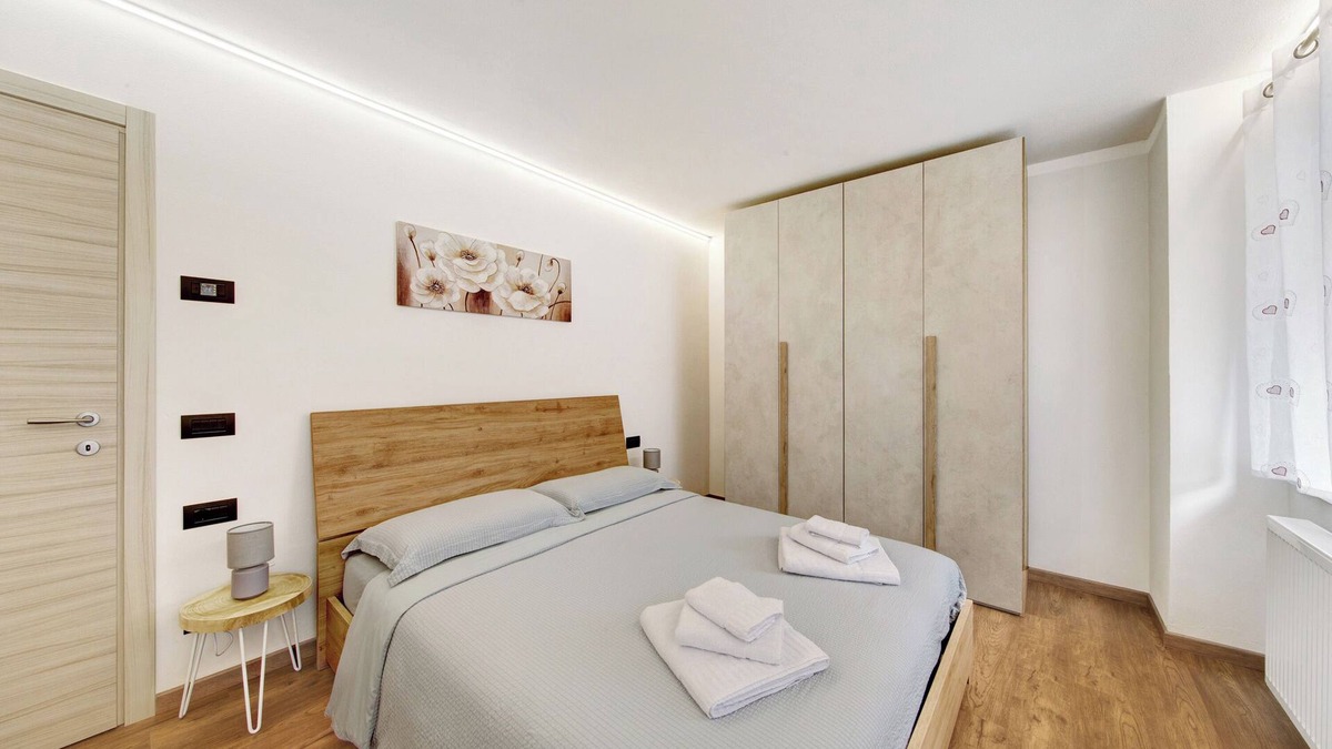 Padola Apartment | Apartment 'Appartamento Bucaneve' with Mountain View and Wi-Fi