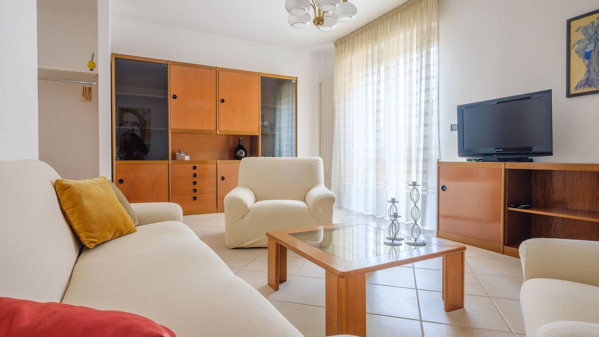 Brindisi Apartment | Apartment 'Appartamento Leo' with Private Terrace, Private Garden and Wi-Fi