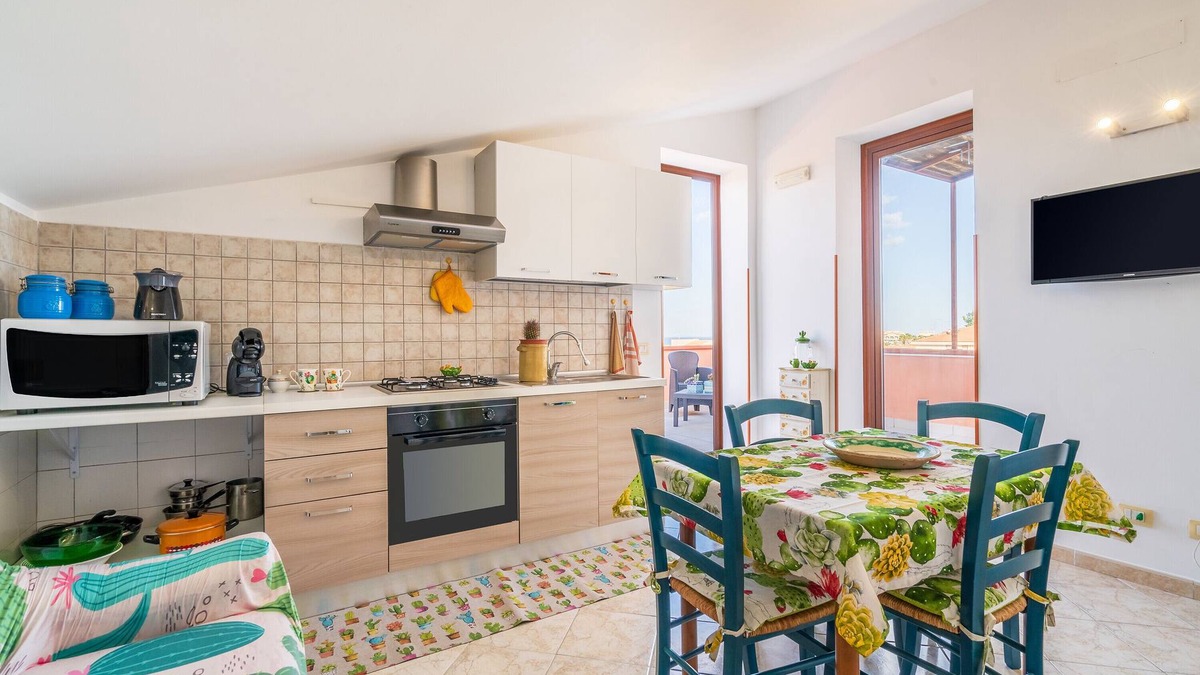 Tiche Apartment | Apartment 'Appartamento A Ficu Pala Siracusa' with Sea View, Wi-Fi and Air Conditioning