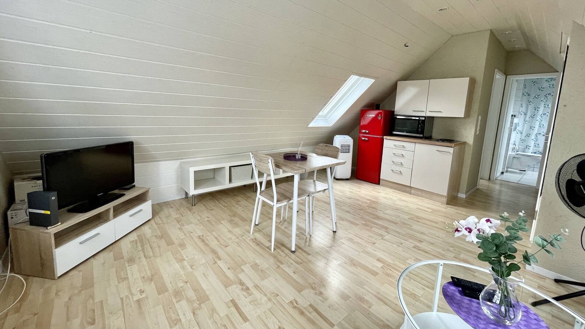 Sennfeld Apartment | Apartment 'Appartement Glück' with Wi-Fi