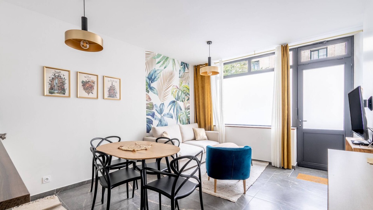 Dobree-Bon Port Apartment | Apartment 'Appartement Machine De L'île' with Wi-Fi