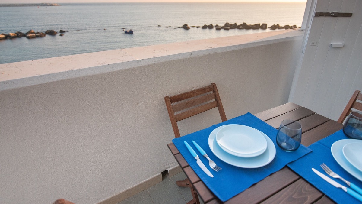 Molfetta Apartment | Apartment 'Aquamarine' with Sea View, Balcony and Wi-Fi