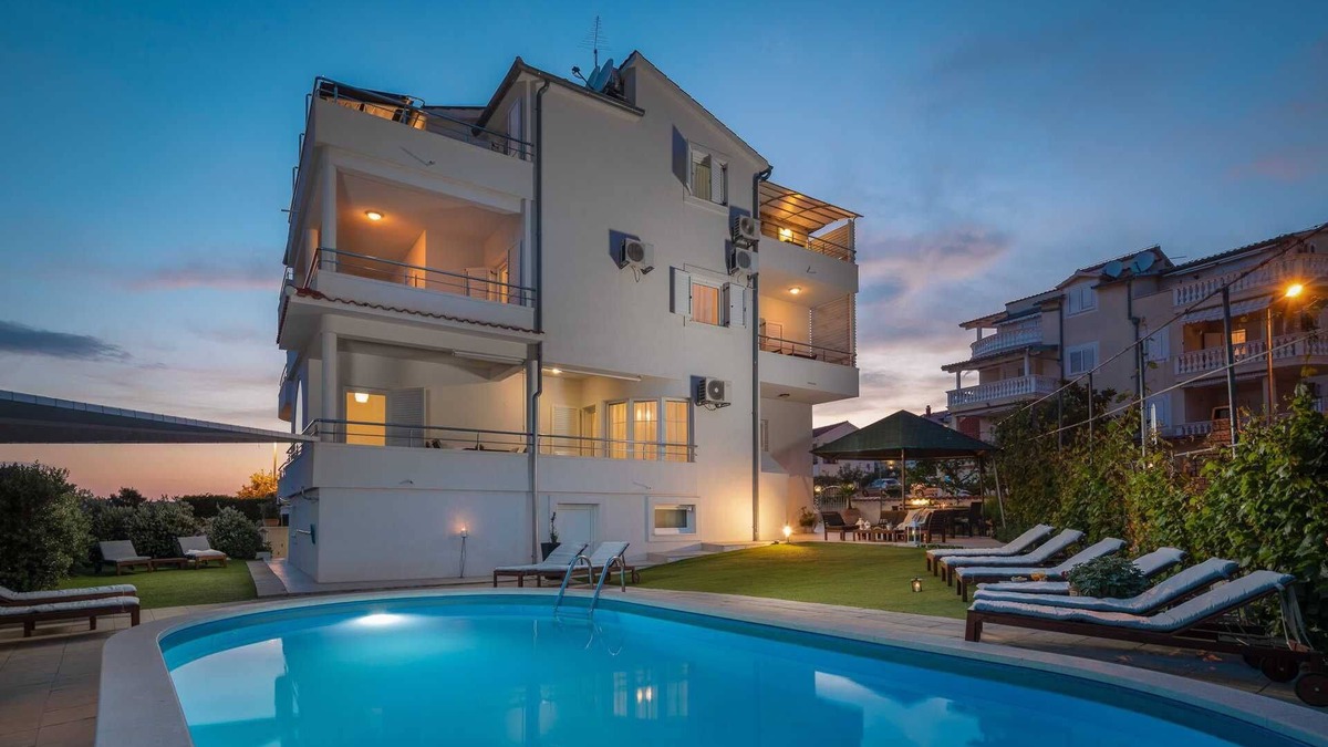 Vodice Apartment | Apartment Arausa with Pool VII