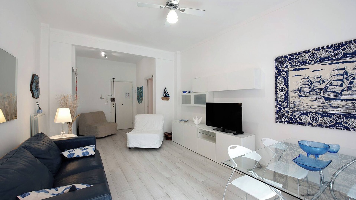 Arenzano Apartment | Apartment 'Arenzano A Due Passi Dal Mare' with Balcony