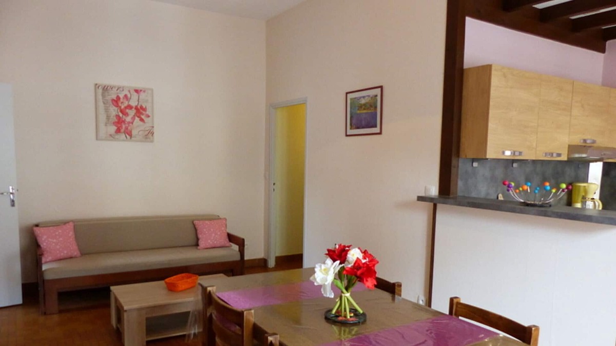 Arfeuilles Apartment | Apartment Arfeuilles, 2 bedrooms, 4 persons