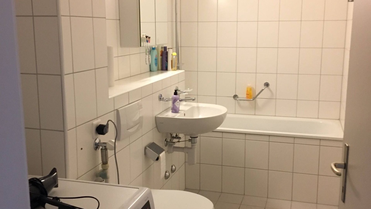 Baar Apartment | Apartment at 9th floor, 2.5 km from Zug center