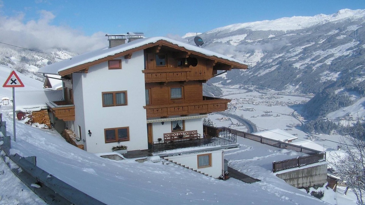 Hippach Apartment | Apartment in Hippach near Horbergbahn