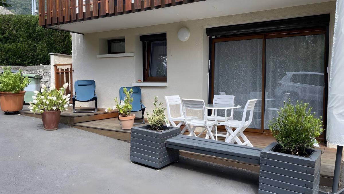 Cessenaz Apartment | Apartment at Lake Annecy in Sevrier