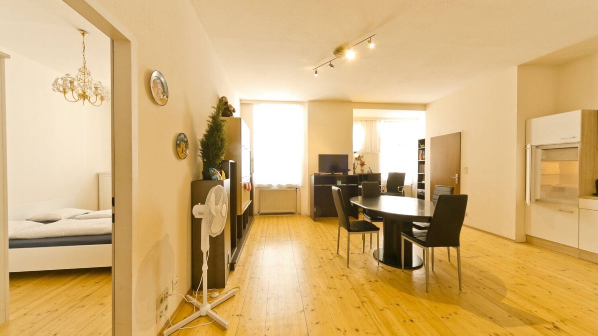 Funfhaus Apartment | Apartment No. 06 in Vienna near Schönbrunn/Westbahnhof | Keyless Check-In