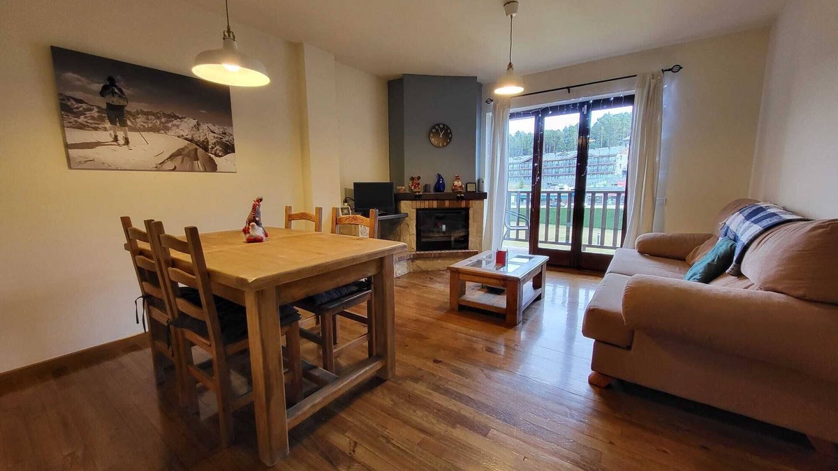 La Molina Apartment | Apartment at the Foot of the Slopes in La Molina