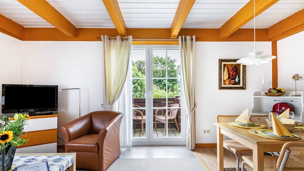 Ostersiel Apartment | Apartment 'Atlanta 103' with Shared Terrace, Private Garden and Wi-Fi