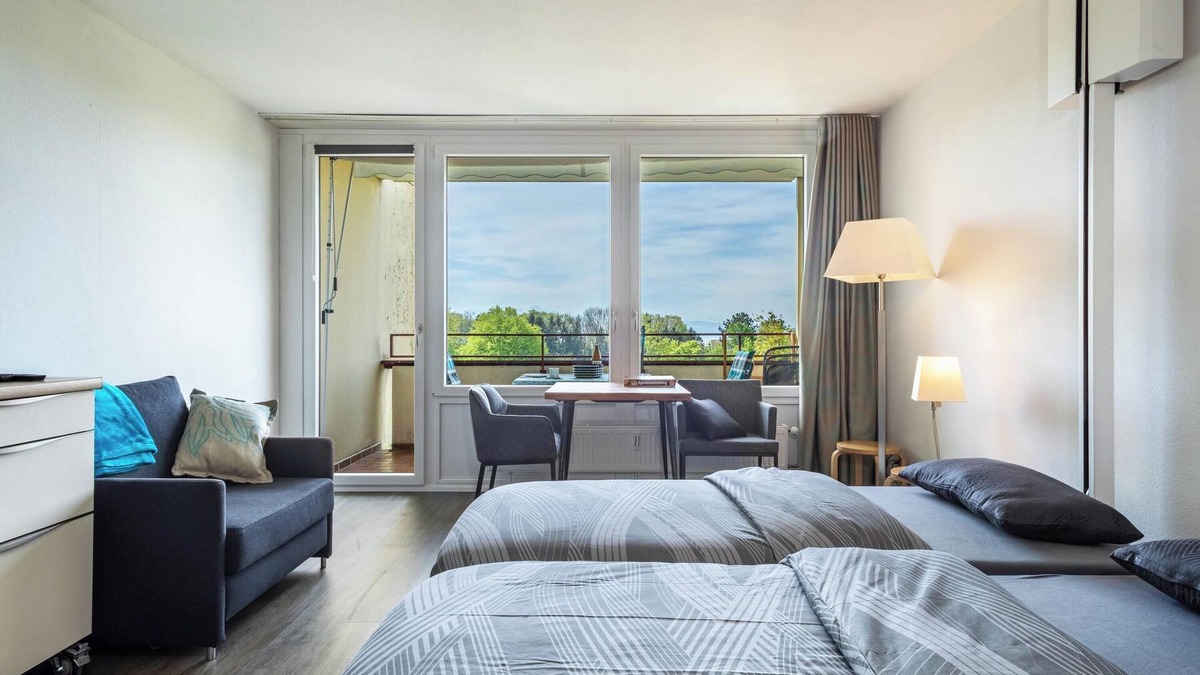 Waggershausen Apartment | Apartment 'Ausblick' with Lake- and Mountain View, Balcony & Wi-Fi