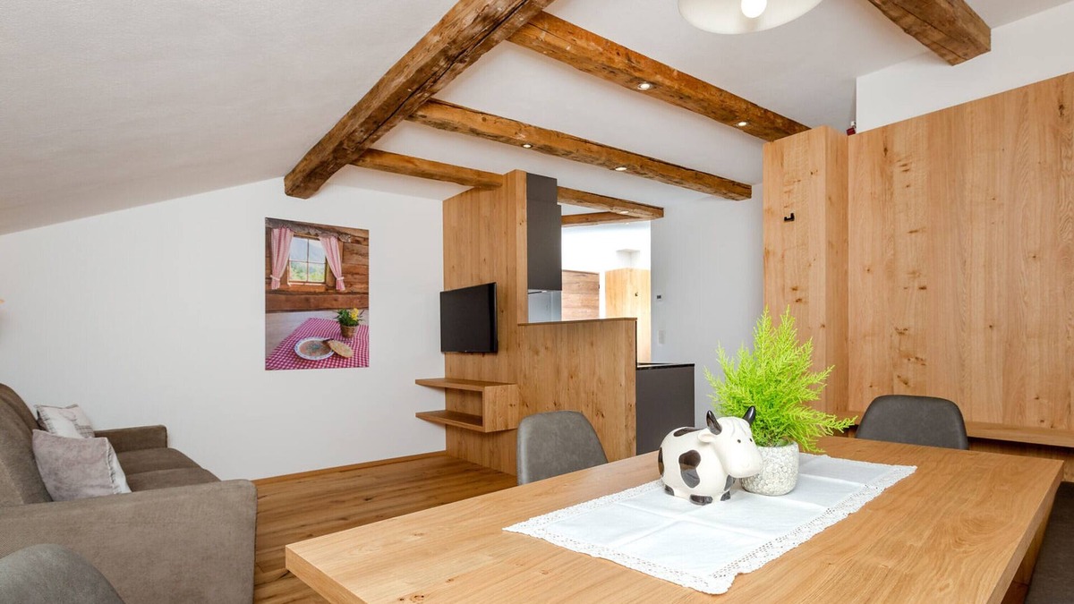 Valle di Casies Apartment | Apartment 'Ausserharmerhof Bergdiamant' with Mountain View, Shared Garden and Wi-Fi