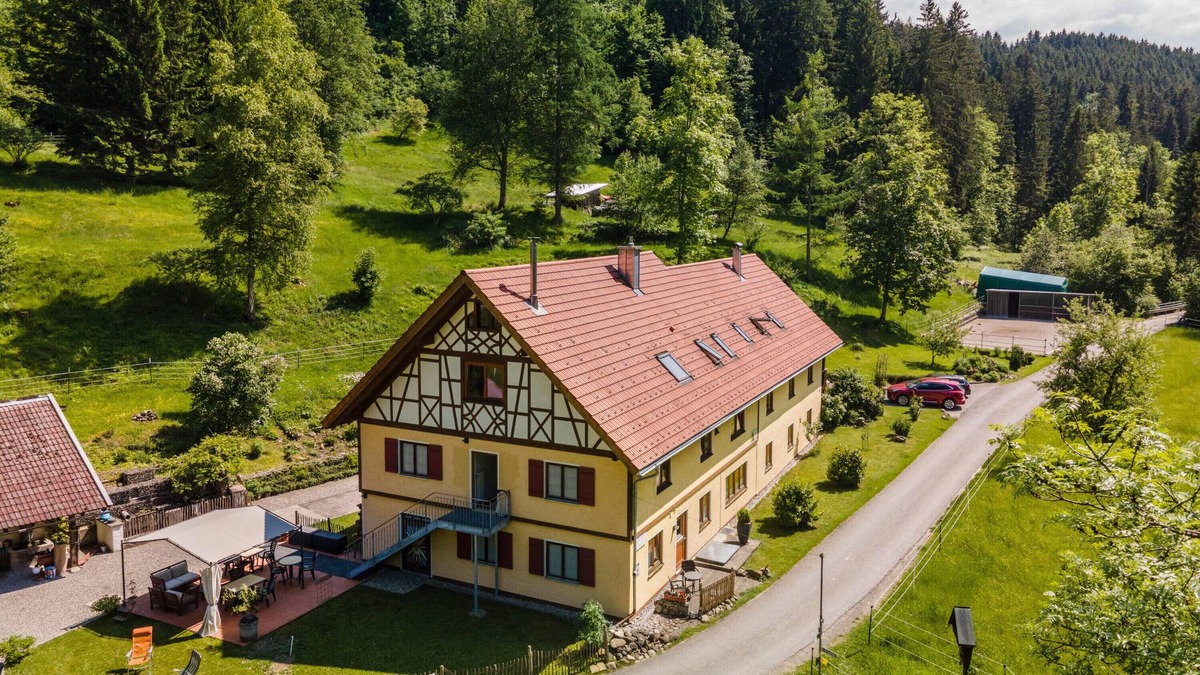 Weiler-Simmerberg Apartment | Apartment "Balzerberg" with Garden & Wi-Fi