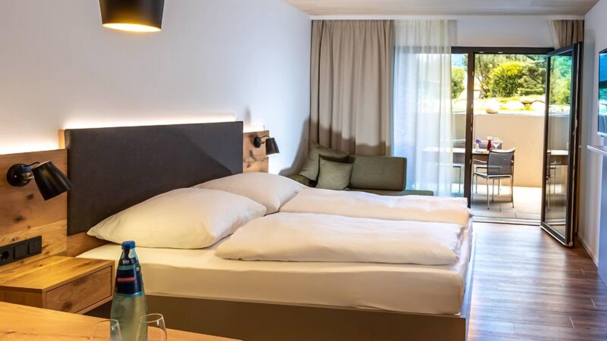 Oberried Apartment | Apartment Basement with 2 beds & 1 sofa bed, max. 3 persons